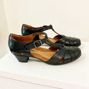 Cobb Hill by New Balance Women's Aubrey 9.5 T-strap Heel